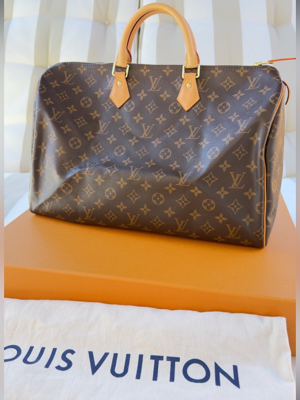 Louis Vuitton Speedy 40 Classic Monogram Canvas France w/ Box, Dust Bag Lock Key